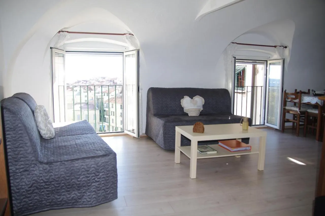 Le Volte, In Centro! 0*, Sanremo Italy